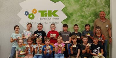 TECHNIKFERIENAKTION im Technikhaus Dingolfing - Kindergruppe Martinsbuch zu Besuch