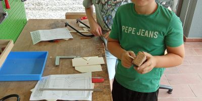 TECHNIKFERIEN – Baue deine eigene Standuhr im Technikhaus Dingolfing