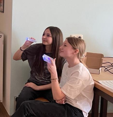 TECHNIKFERIEN – Erfolgreiches Taschenlampen löten im Schullandheim Habischried