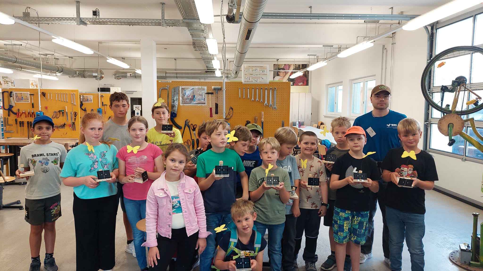 TECHNIKFERIEN im Technikhaus Deggendorf – Baue deinen eigenen Solar-Schmetterling
