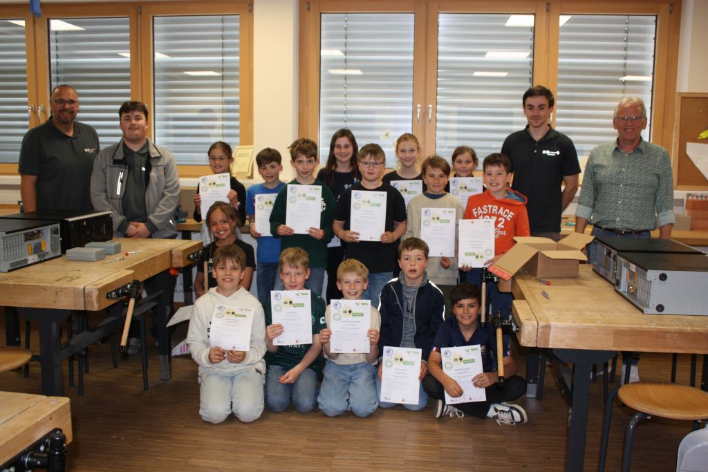 SET - SCHÜLER ENTDECKEN TECHNIK an der Grund- und Mittelschule Falkenstein
