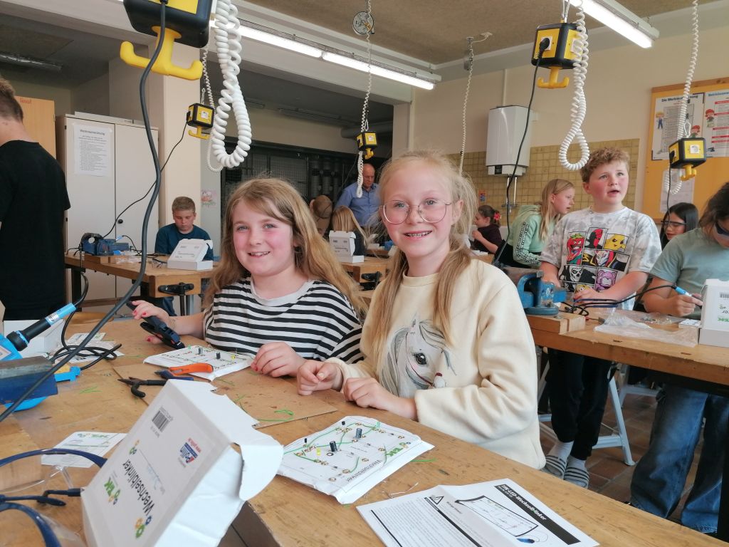 SET – Schüler Entdecken Technik an der Grundschule Schönberg