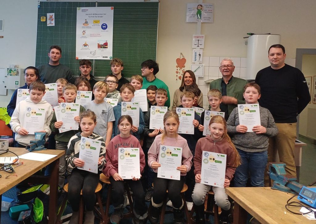 SET - SCHÜLER ENTDECKEN TECHNIK an der Grundschule Viechtach