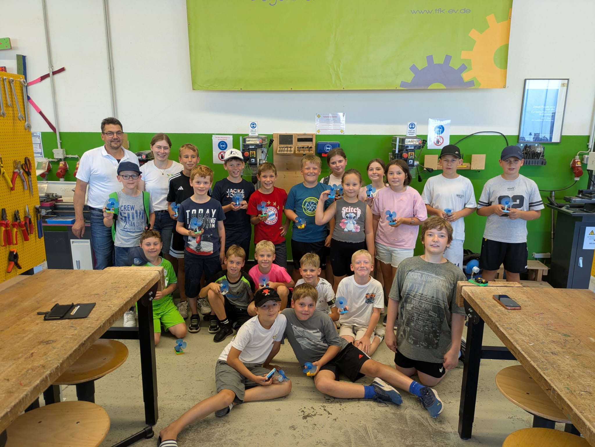 TECHNIKFERIEN – Tischlüfter bauen im Technikhaus Straubing