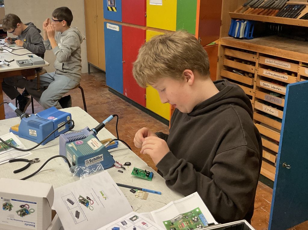 SET – SCHÜLER ENTDECKEN TECHNIK an der Realschule Osterhofen