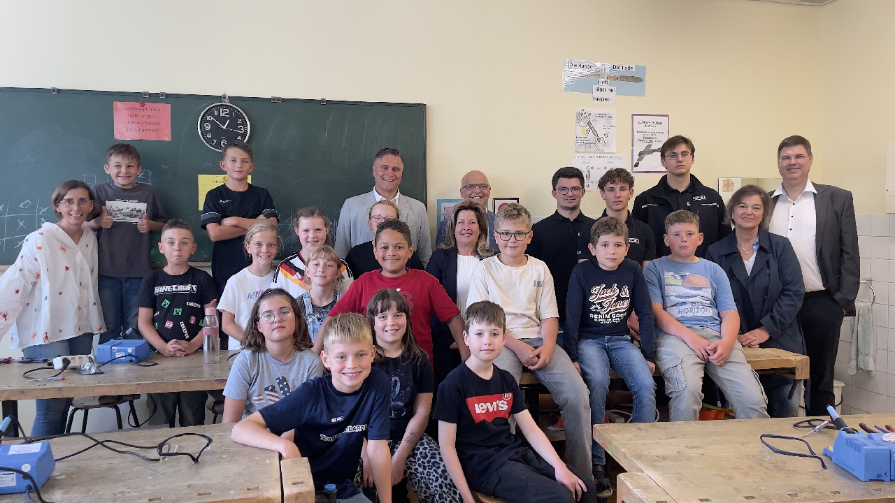 SET - SCHÜLER ENTDECKEN TECHNIK an der Grundschule Moos