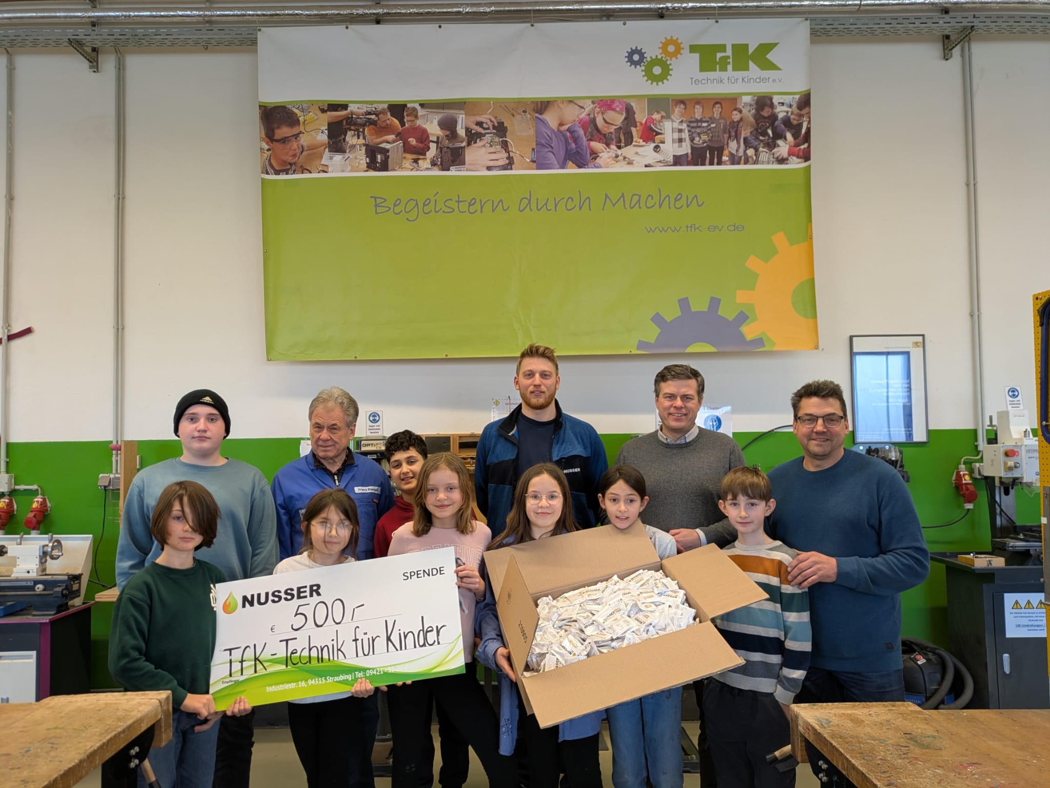 TECHNIKHAUS STRAUBING - 500 Euro für unsere jungen Tüftler!