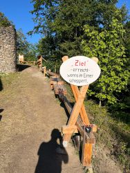 EINBLICKE - 🏰🎳 Große Eröffnung auf der Burgruine Altnußberg – und TfK ist dabei! 🔧