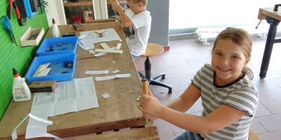 TECHNIKFERIEN - Propellerfahrzeug bauen im Technikhaus Dingolfing