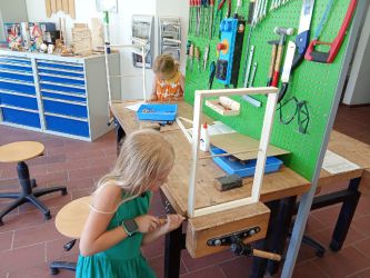 TECHNIKFERIEN - Baue deinen eigenen Fußballflipper im Technikhaus Dingolfing