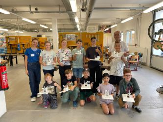 TECHNIKFERIEN – Luftkissenboot bauen im Technikhaus Deggendorf