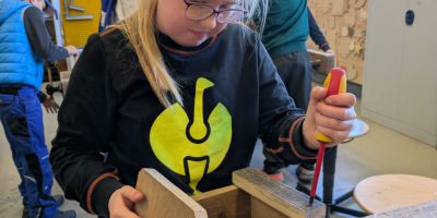 TECHNIKFERIEN - Baue deinen eigenen Nistkasten im Technikhaus Straubing