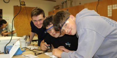 SET - SCHÜLER ENTDECKEN TECHNIK - an der Mittelschule Altenerding