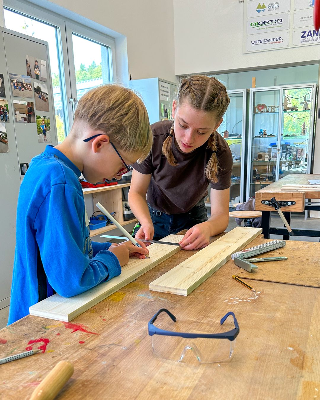 TECHNIKFERIEN mit Holz Schiller im Technikhaus Regen