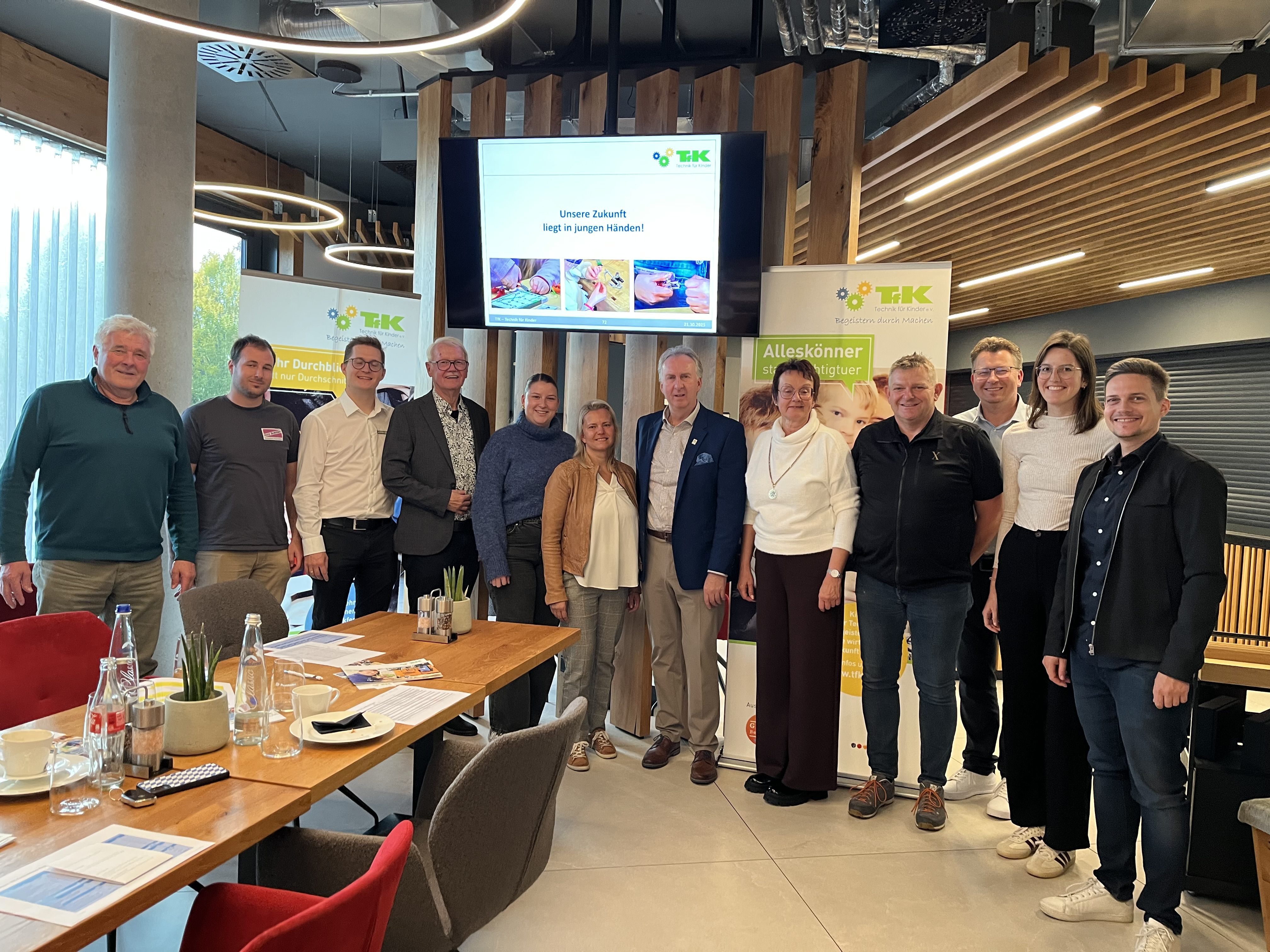 TECHNIKHAUS REGEN - Ein starkes Jahr für Kinder,  Technik und Zukunft