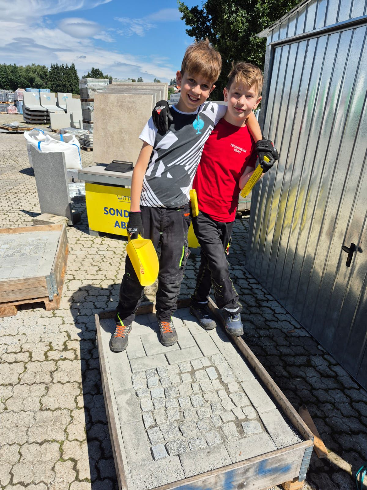 TECHNIKFERIEN - „Pflastern wie im alten Rom“ bei Anton Wittenzellner GmbH & Co. KG in Patersdorf