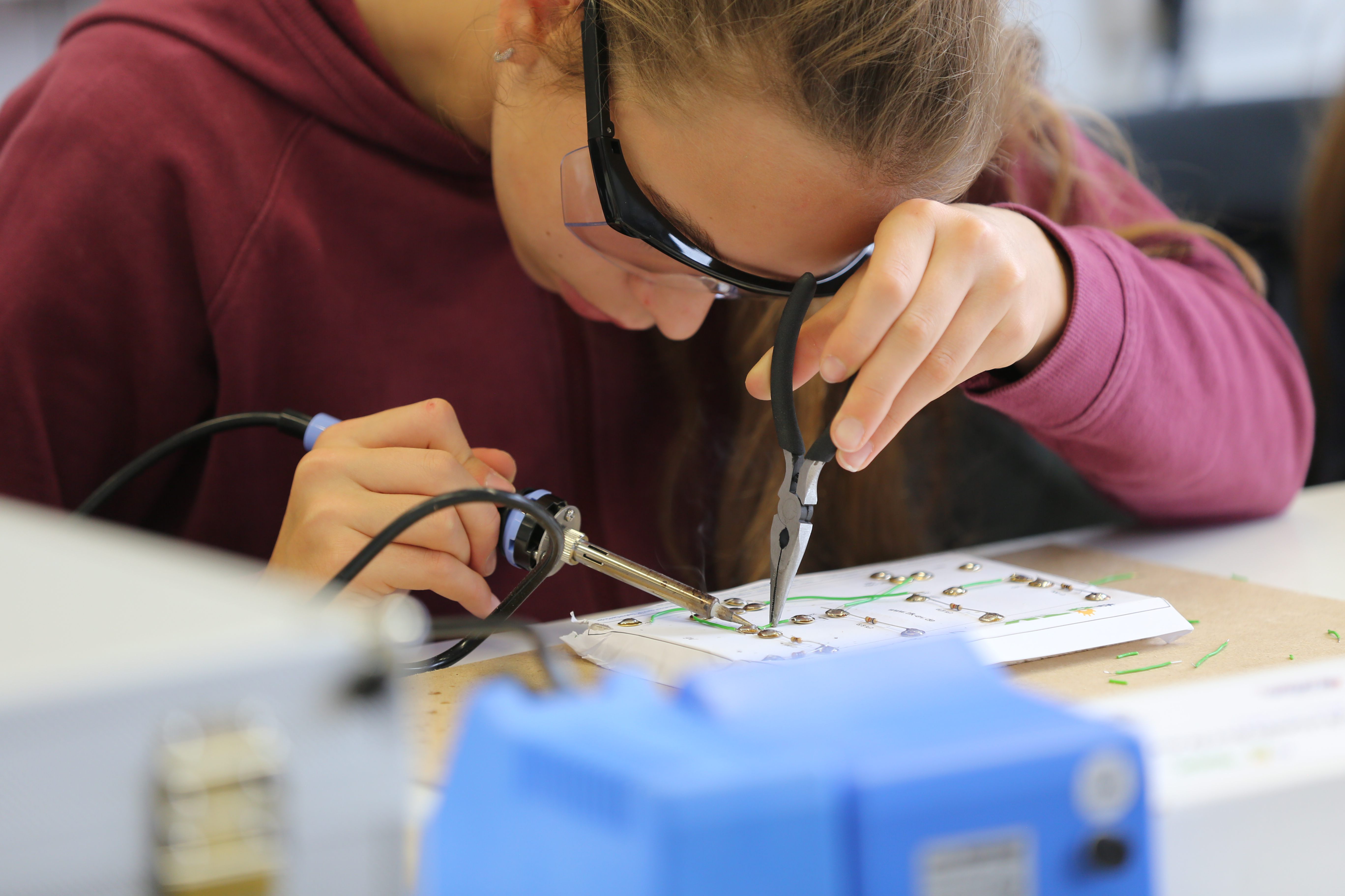 SET – Schüler entdecken Technik am St.-Gotthard-Gymnasium Niederalteich