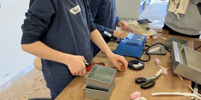 TECHNIKFERIEN - "Baue dein eigenes Solarboot mit Schaufelrad" im TfK-Technikhaus Arnstorf